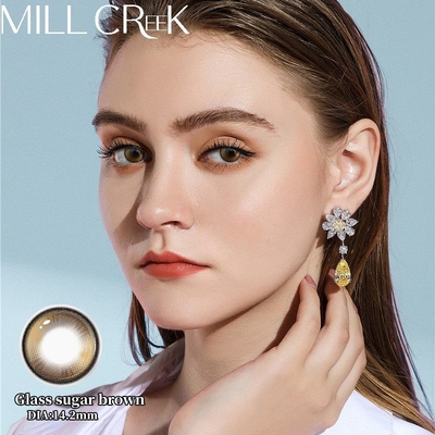 Giá tốt. Kính áp tròng mềm cho mắt khô màu Nâu Đường Kính 14.2mm Hàm lượng nước 38% trực tuyến